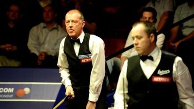 Davis slams Higgins over bribe