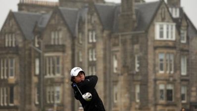 Dazzling 63 puts McIlroy into clear Open lead
