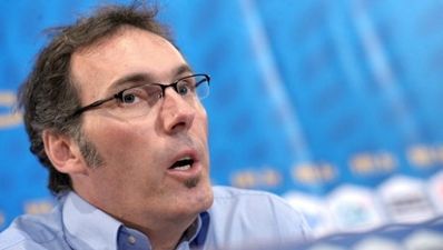 Blanc bans France World Cup strike stars