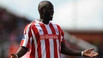 Celtic battle Leicester for Premier League defender