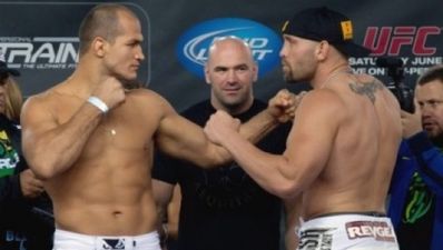 Pics: Shane Carwin v Junior dos Santos