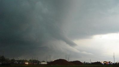 Tornado in Derry … and now a funnel cloud in Galway