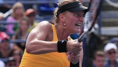 Kvitova upsets Sharapova in Wimbledon final