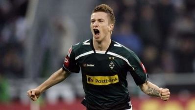 Bundesliga blog: The title race just gets hotter and hotter