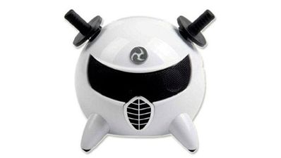 This week’s blitzme deal feature – featuring the fantastic Amethyst iNinja Touch Sensitive iPod Dock