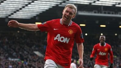 Video: Scholes marks return with a goal on good day all round for United