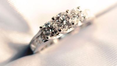 Remember that wedding ring she wouldn’t gave back… this is why