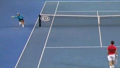 Video: Forget Federer or Nadal, this ballboy was the star of the Australian Open
