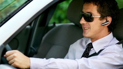 Irish need more cop-on when it comes to driving hands-free