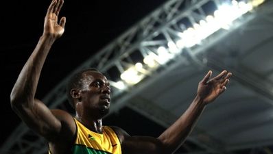 Video: Usain Bolt is so fast that he nearly ran over a flower girl