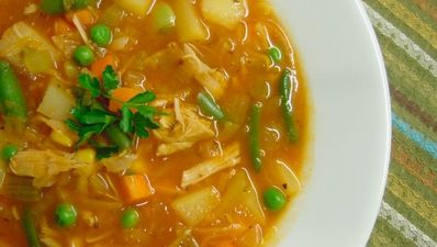 Healthy Recipe: Chicken and vegetable broth