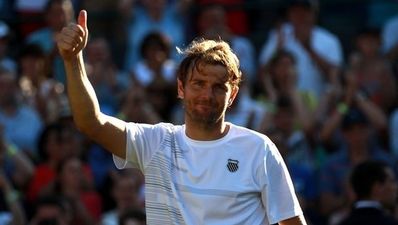 Video: Tennis can be very dangerous for line judges