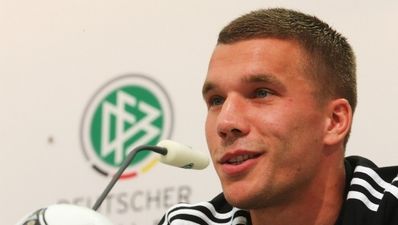 Lukas Podolski hopeful that RVP will stay at Arsenal