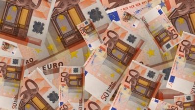 Man wins E250,000 in lottery… as does his ex who lives around the corner