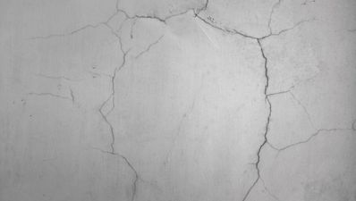 Ten Steps to… improving your house: Filling in wall cracks