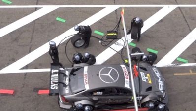 Video: Ralf Schumacher nearly decapitates pit crew member