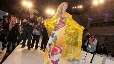 Tweet of the Day: Rosanna Davison discovers Michael O’Leary is very hands on