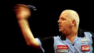 Van Gerwen and Thornton in form ahead of tonight’s Grand Prix kick off