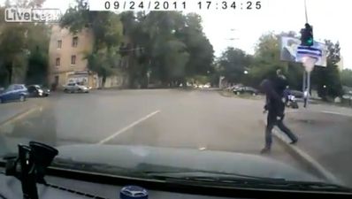 Video: So this is why Russians love their dash-cams