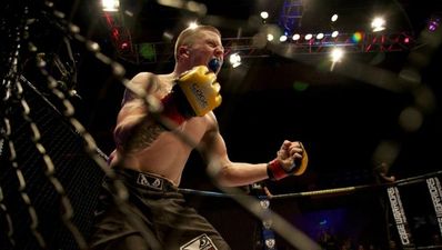 Redmond returns to Cage Warriors