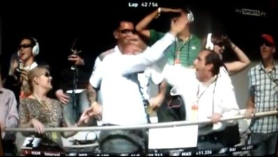 Video: High-five fail at Austin F1 Grand Prix