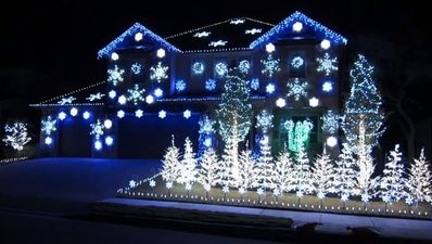 Video: And you thought your neighbour’s Christmas lights were bad…
