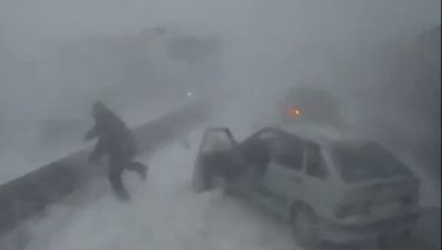Video: Truck driver floors it in freezing conditions