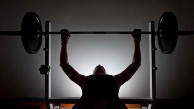 Video: This is why you need to know your limits when bench pressing