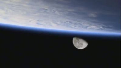 Go into space with Lynx Apollo