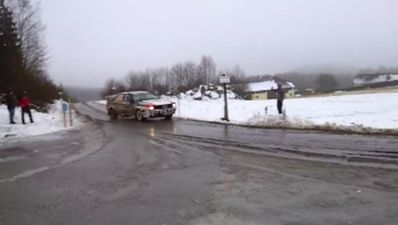 Video: Rally car chops a telephone pole in two