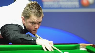 Snooker bloopy: Mark Allen makes sh*te of the reds after losing control of the rest