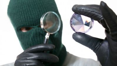 Video: So this is how a gang stole €37 million in diamonds