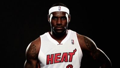 Video: LeBron James scores incredible pre-game dunk