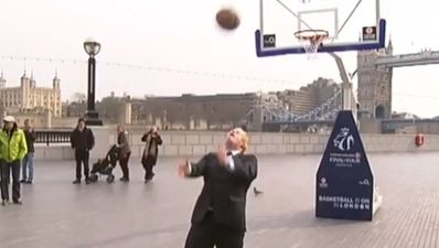 Video: Boris Johnson lands incredible basketball shot