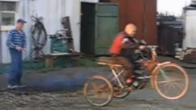 Video: Russian lads crash DIY trike on maiden voyage