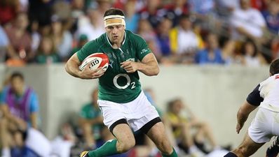 Fergus McFadden has been stalking Mike Tyson on Twitter again