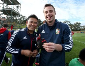 Have you seen the hurling glove Tommy Bowe will be wearing against Australia this weekend?
