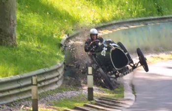 Video: Amateur racer nearly killed after crashing a €300,000 1924 Bugatti