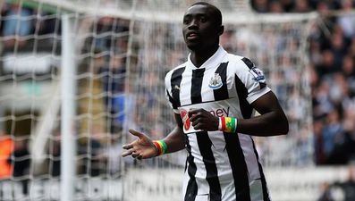Taking the Papiss; Is this Newcastle star Cisse in a casino?