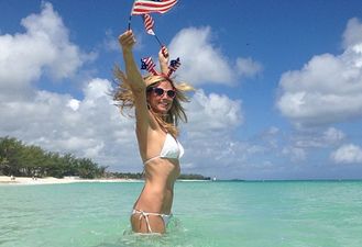 Pic: Bottoms up – Heidi Klum shows us she is lapping up the sunshine
