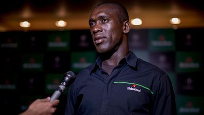 Video: Clarence Seedorf bangs in another golazo in Brazil