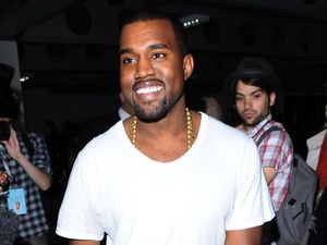 Kanye believe it!? One man’s brilliant reaction to rapper selling plain white t-shirts for $120