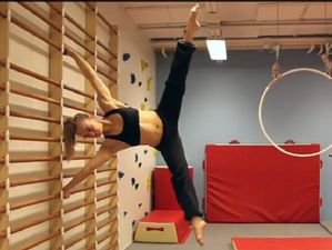Video: World pole dancing champion takes us through her incredible workout regime