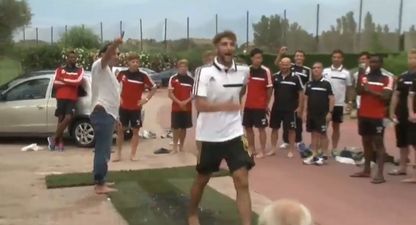Video: Southampton players walk over hot coals in preseason
