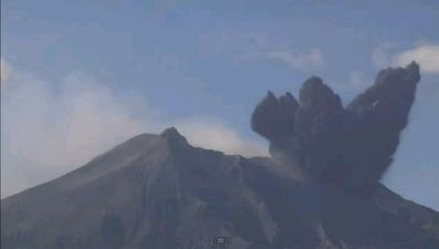 Video and pics: Massive volcanic eruption in Japan coats nearby city in ash