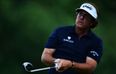 Video: Mickelson proves even the best can make some God-awful shots