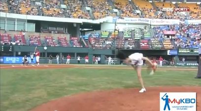 Video: What a pitch – Korean taekwondoist shows athletic skills on baseball field