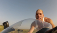 Video: Idiot biker does 240kph without a helmet