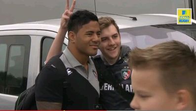 Video: Very brave young fella gives Manu Tuilagi the bunny-ear treatment