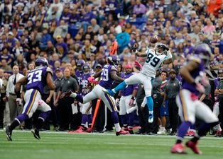 GIF: Here are some of the biggest hits from the NFL last night